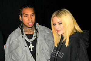 Tanda Cinta Tyga Buat Avril Lavigne