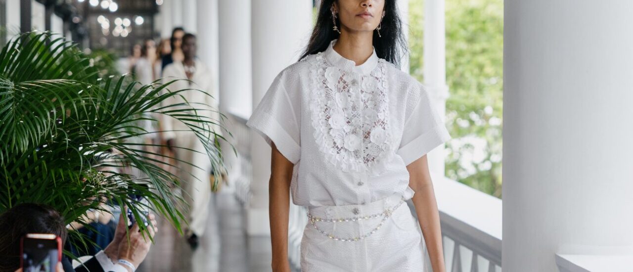 GBC Tanya Suganya Kenapa Kulitnya GLOW Ketika Di Pentas CHANEL Cruise Singapura